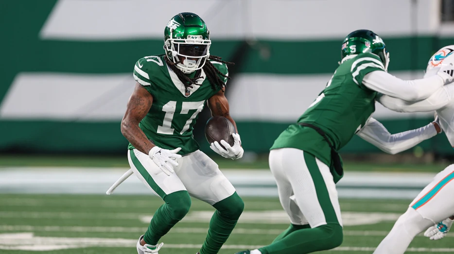 Rams rumors: Davante Adams ‘living in luxury’ after signing with LA