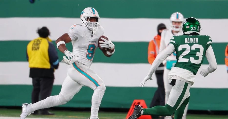 Steelers named most logical landing spot for TE Jonnu Smith