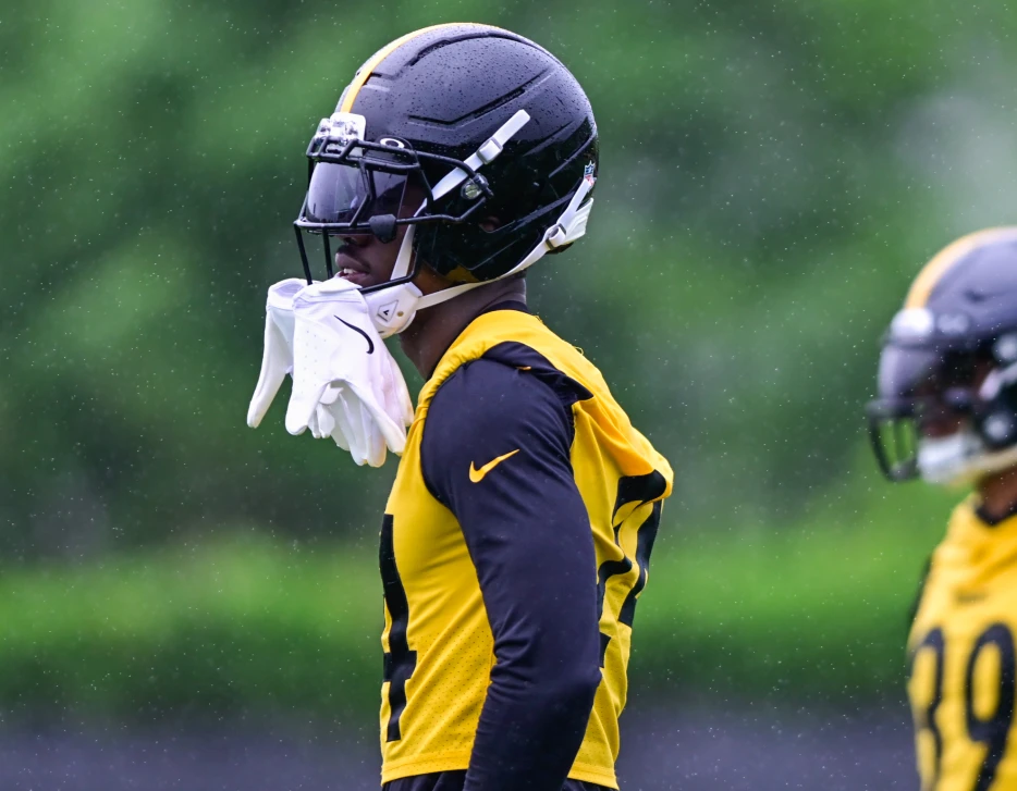 Steelers Veteran CB Darius Slay Wants to Take Joey Porter Jr’s Game to the Next Level: ‘We’re Gonna Fix That’