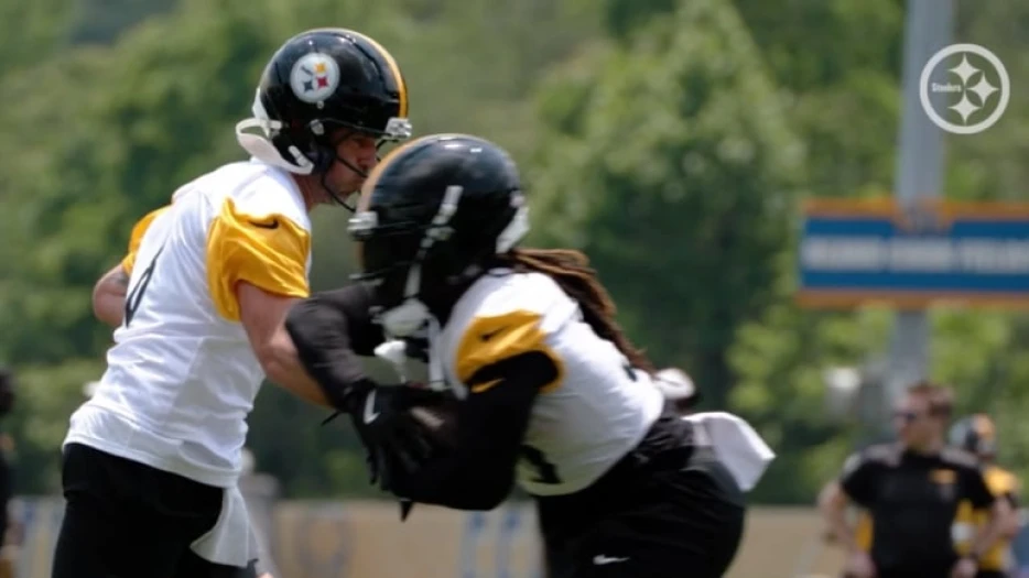 Batko ‘Tempering The “Kaleb Johnson: Superstar” Angle’ For Steelers’ Rookie RB