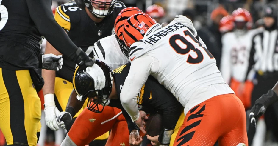 NFL analyst believes Seahawks should try trading for Trey Hendrickson