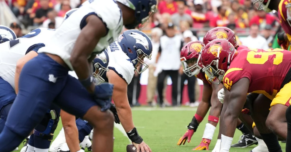 2025 Summer Scouting: Can former Nevada OT Isaiah World take the next step at Oregon?