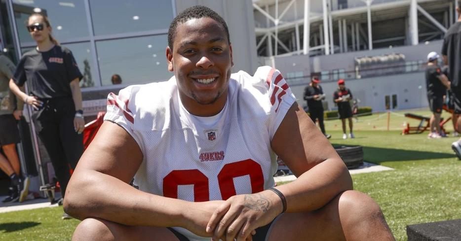 What 49ers rookie gives you vibes from a franchise legend?