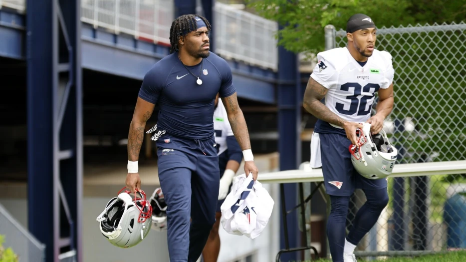 Patriots were debating another prospect as pick No. 38 approached, along with TreVeyon Henderson