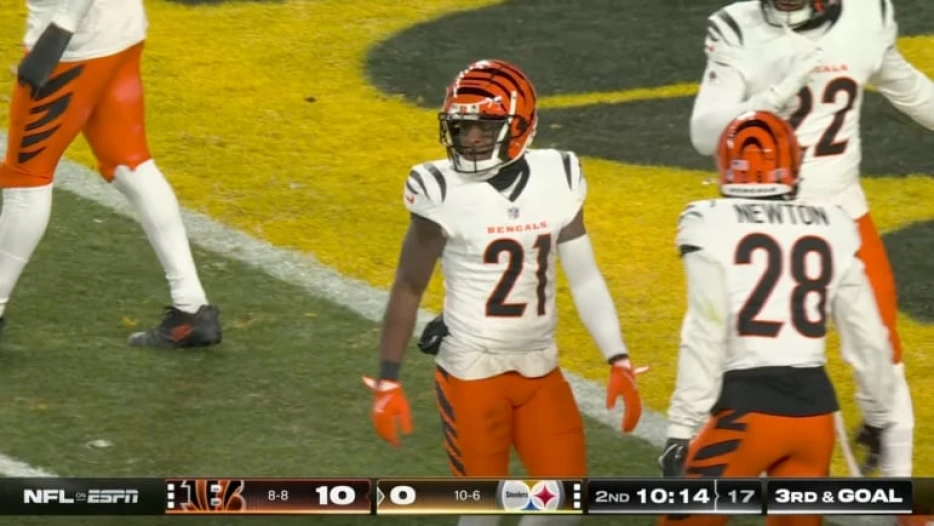 Steelers Named ‘Logical Landing Spot’ For Veteran Slot CB Mike Hilton