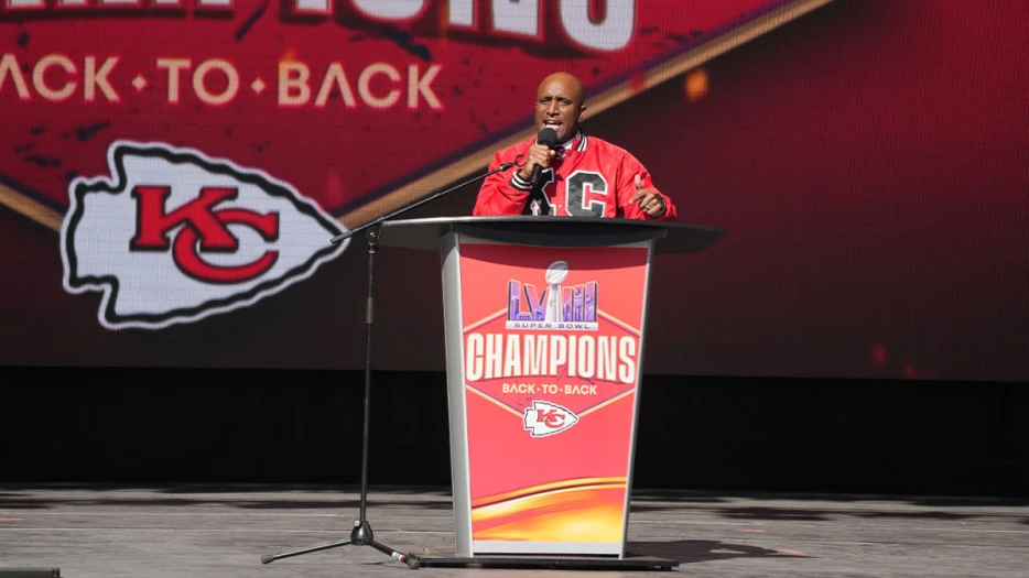 KC mayor sounds off on Chiefs stadium drama amid move threat