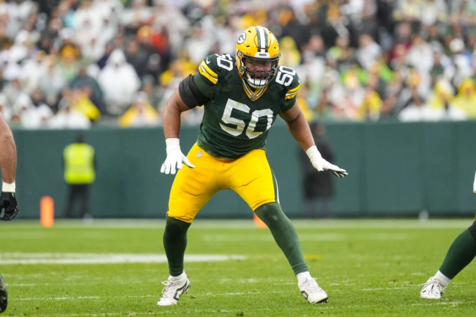 Packers Discussing Extensions With RT Zach Tom, LB Quay Walker