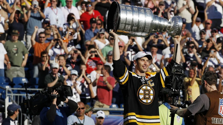 Patriots Send Message To Zdeno Chara After Major Achievement