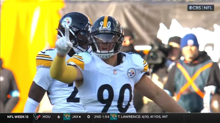 Rodgers Subtly Puts Pressure On Steelers To Get Watt Extension Done
