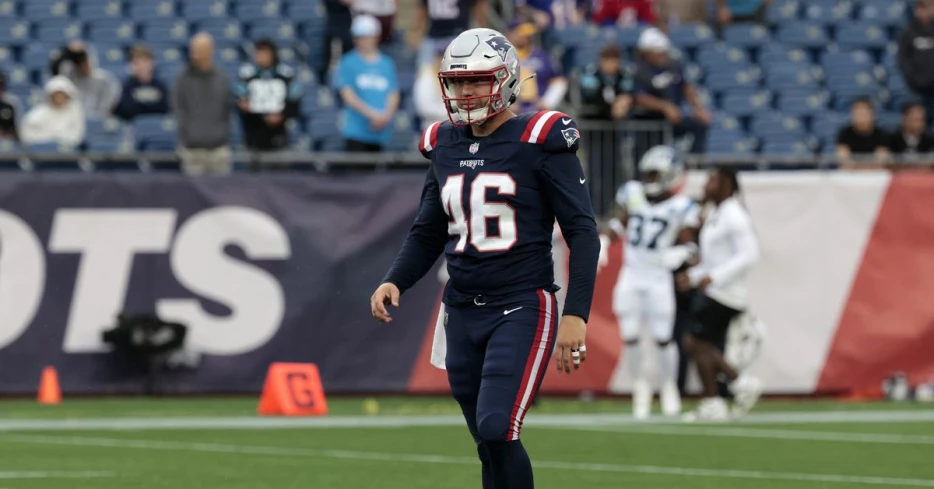 Steelers expected to sign veteran long snapper