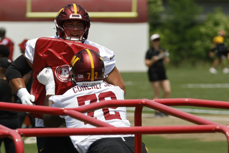 Commanders See Josh Conerly As Future LT