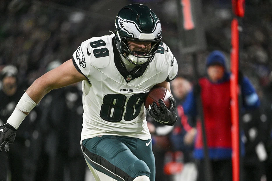 Dallas Goedert reveals why he returned to the Eagles at Tight End University