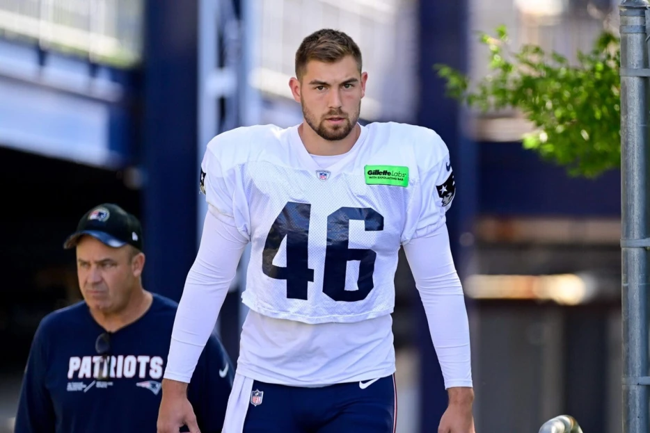 Steelers Officially Sign Tucker Addington