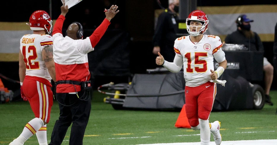 Arrowheadlines: Best case scenario would be  Patrick Mahomes finds 2020 form