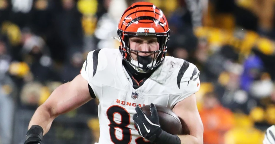 Bengals News (6/26): Drew Sample takes pic with Taylor Swift at Tight End U