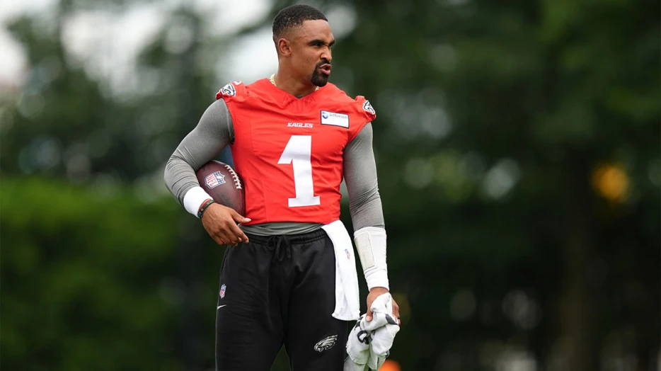 Eagles rumors: Urged to sign new Jalen Hurts weapon