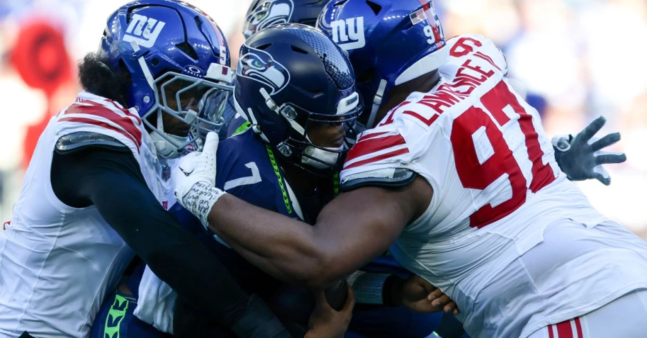 Mina Kimes — Giants will have a Top 10 defense