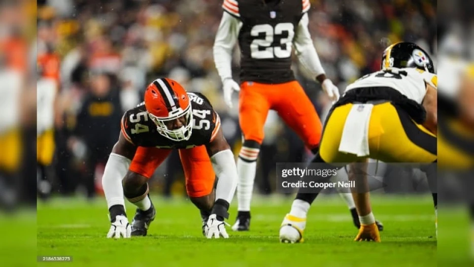 Report: Browns Sign Kicker, Release Veteran DE Ogbo Okoronkwo
