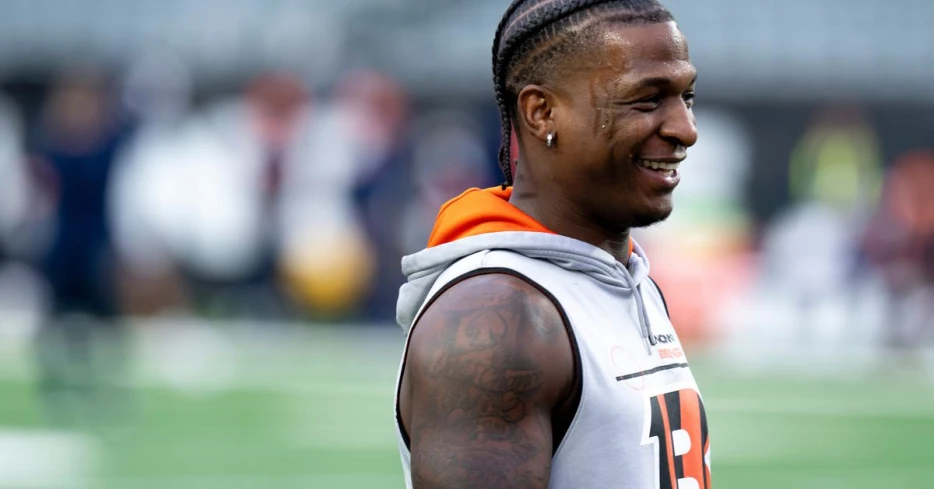 What cornerbacks are available for Raiders?
