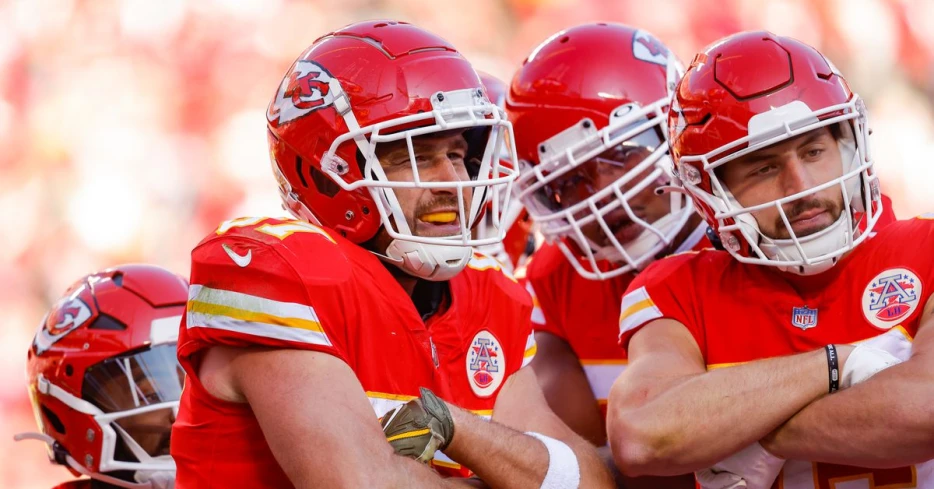 Arrowheadlines: Actor surprised by Travis Kelce’s acting skills
