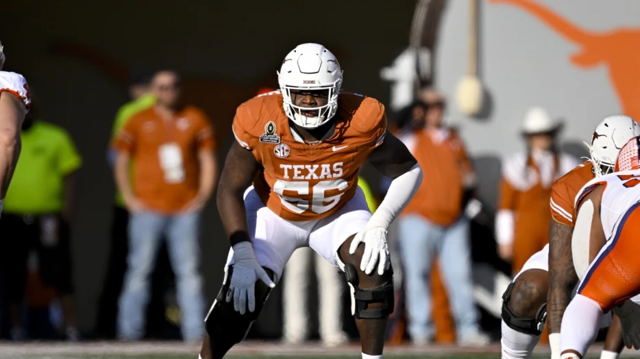 Cameron Williams signs rookie deal with Eagles