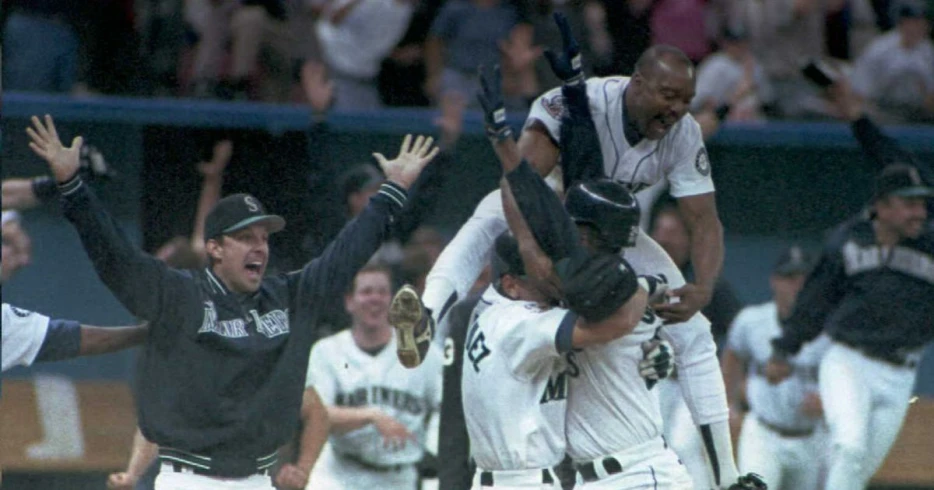 Let’s Chat: What’s your all-time favorite non-Seahawks sports moment?