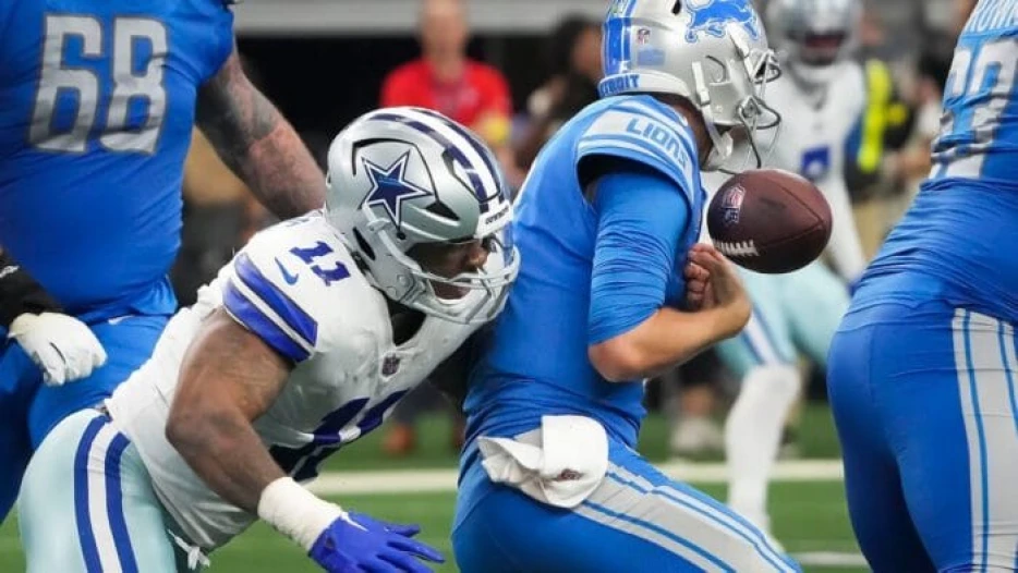 We may see more of Micah Parsons as a standing free rusher in 2025