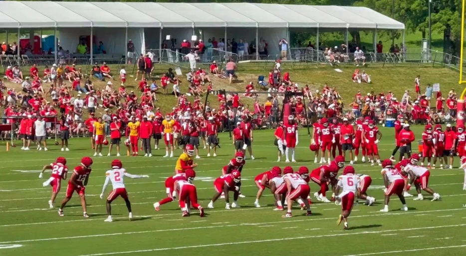 Patrick Mahomes’ Jaw-Dropping New Trick Play Leaks On Social Media—NFL Rivals On Edge