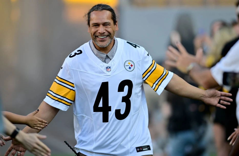 Former Steeler Reveals Troy Polamalu Helped Save His Life