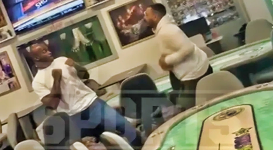Adrian Peterson Receives Tempting Offer To Fight His Poker Night Rival In The Ring