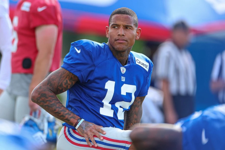 BREAKING: Dolphins Trading For Giants TE Darren Waller Who’s Unretiring