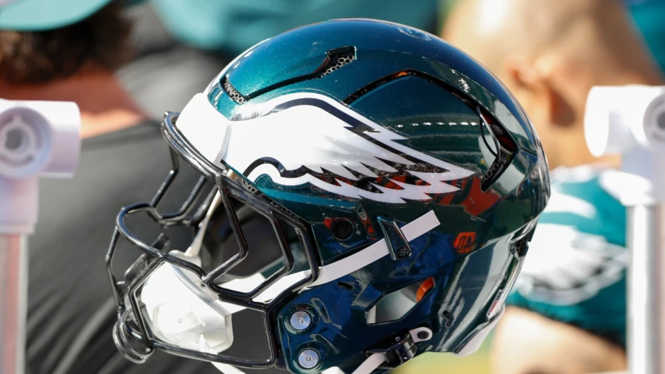 Eagles sign OL Marcus Tate