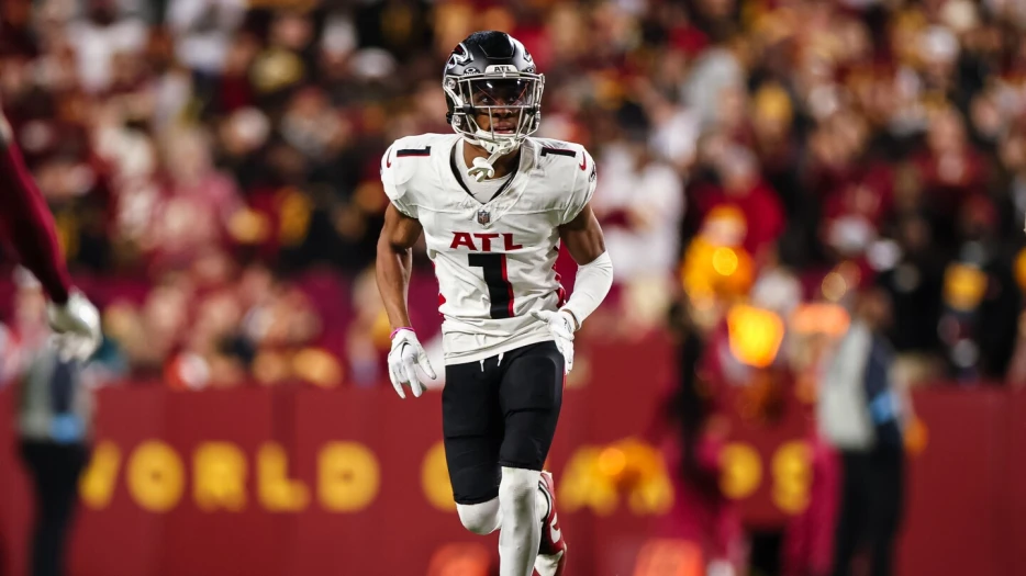 Falcons to &quot;lean on&quot; Darnell Mooney more this season