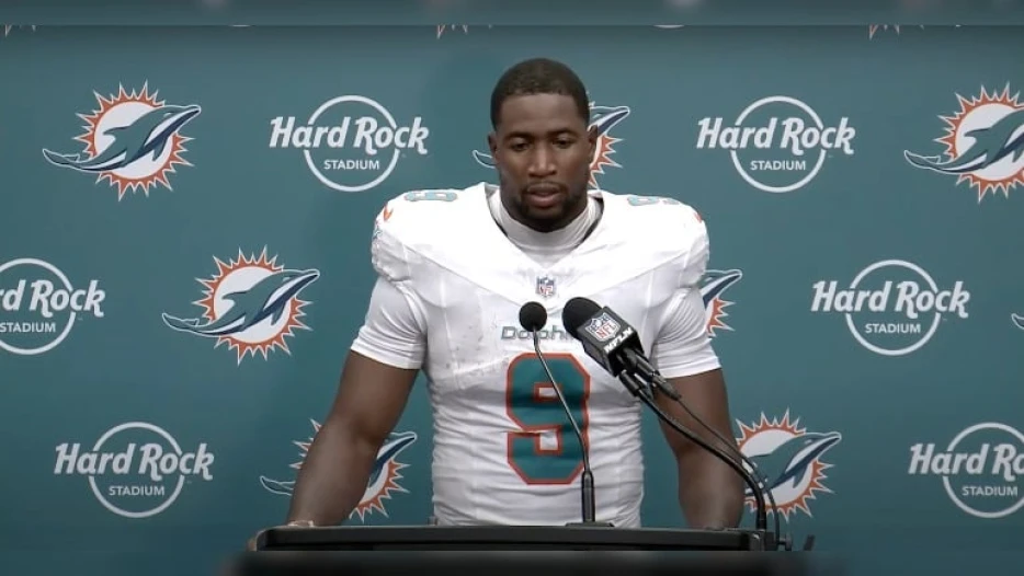 Five Things To Know About New Steelers TE Jonnu Smith
