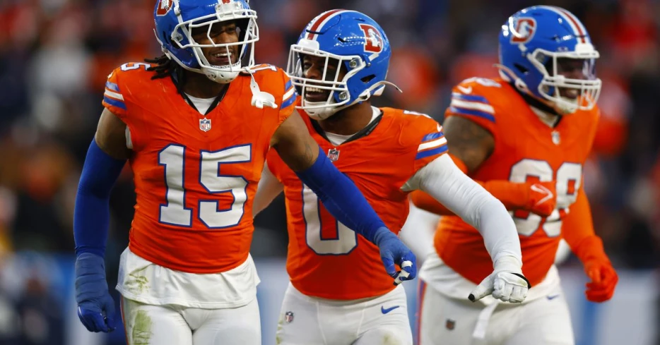 Horse Tracks: Can Bonitto-Cooper be the No. 1 pass-rush duo in the NFL this season?