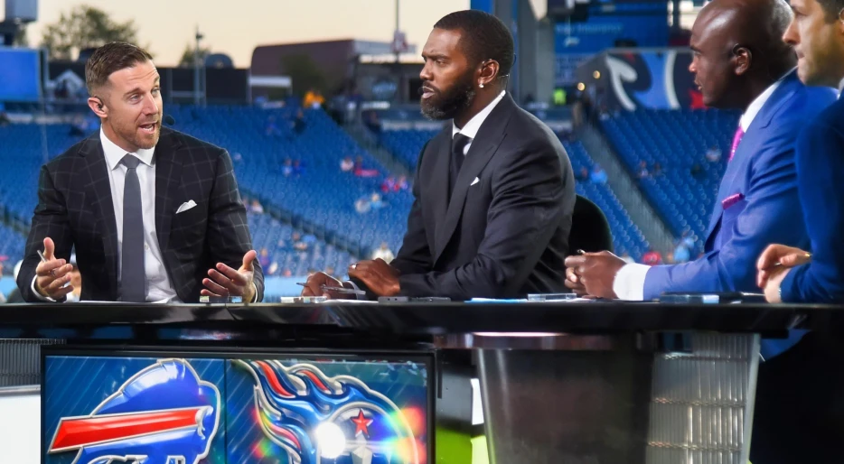 Randy Moss Releases Massive Announcement On His Future Following Battle With Cancer