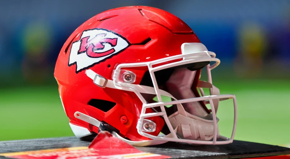 Kansas City Chiefs Legend Announces His Shocking Retirement