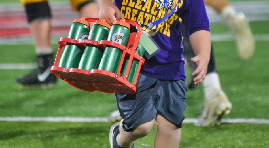New Report Reveals How Much Money An NFL Waterboy Makes Per Game, And Fans Are In Utter Disbelief