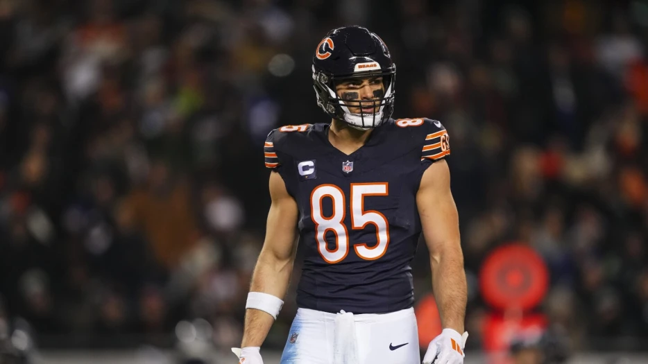 Cole Kmet was surprised by Colston Loveland pick, now understands Bears' vision