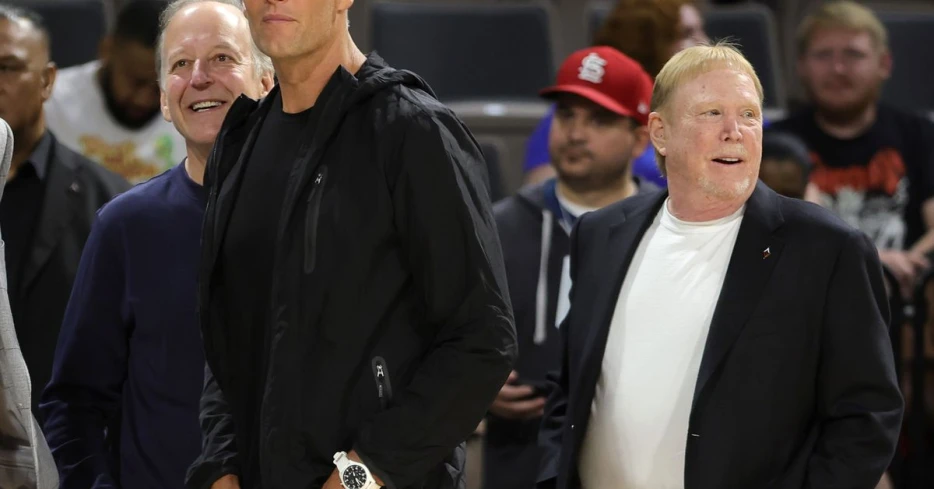 Raiders fans totally on board with Tom Brady’s role