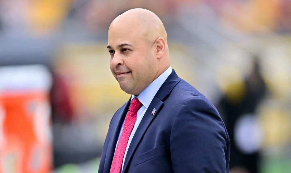 Steelers Extend Contract of General Manager Omar Khan