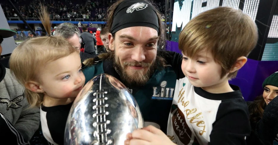 The Linc - Eagles Super Bowl champion is battling cancer