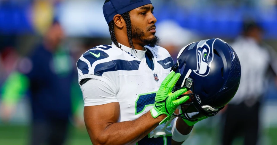 Pre-Snap Reads 7/5: Running backs will be utilized more in new Klint Kubiak offense