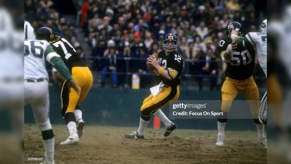 Terry Bradshaw Doesn’t Make Historians’ Top-10 List, But Aaron Rodgers Does