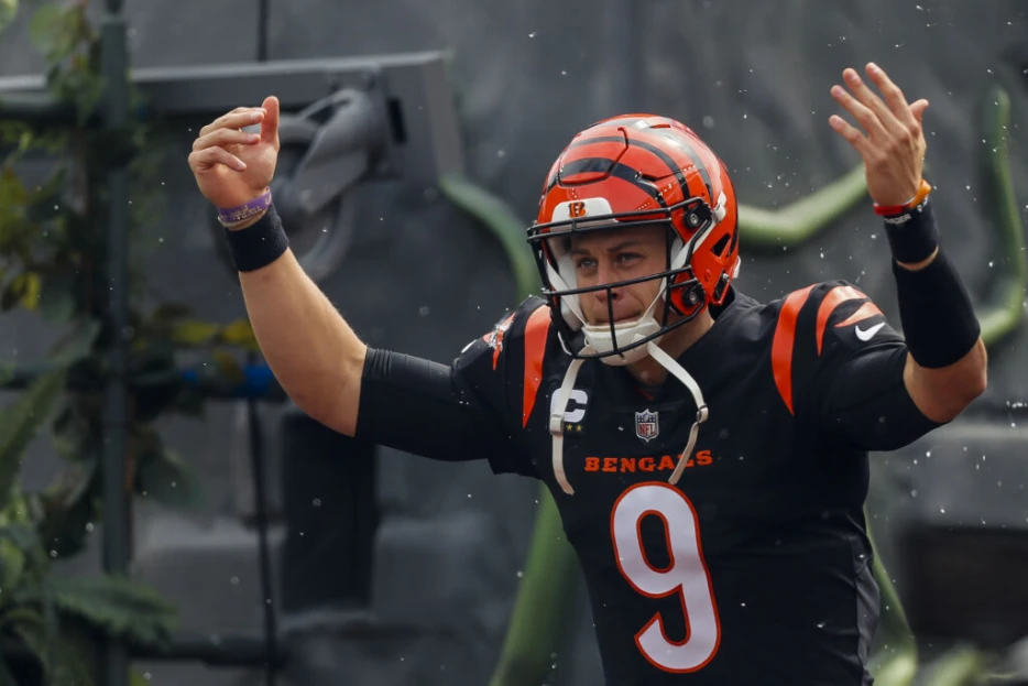 Bengals QB Joe Burrow Says Throwing Wrist Still Not 100%