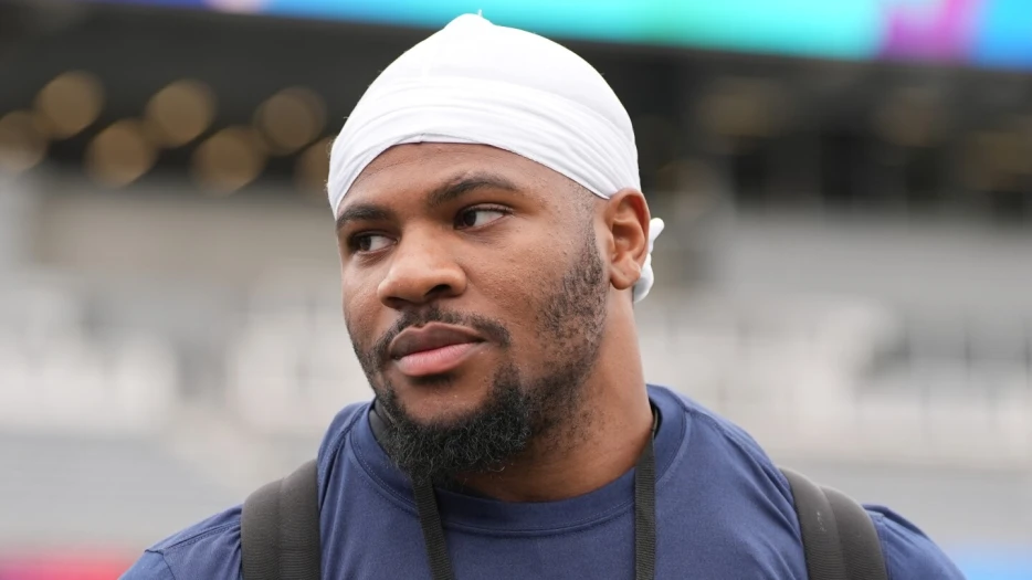 Brian Schottenheimer tells Micah Parsons &quot;this thing is going to get worked out&quot;