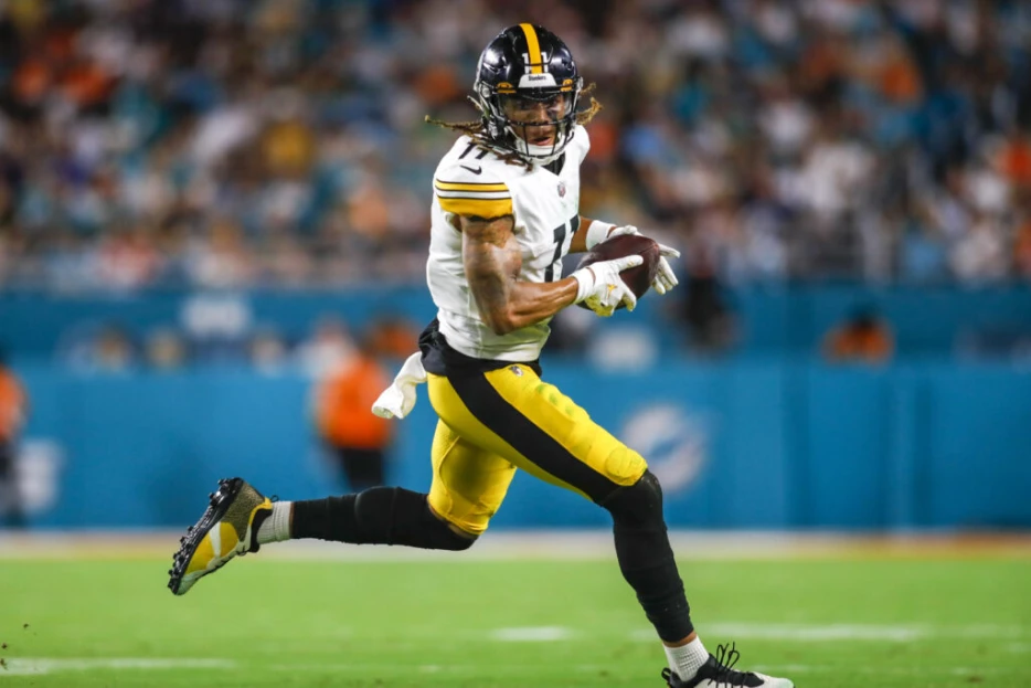 Chase Claypool Healthy, Eyeing 2025 Deal
