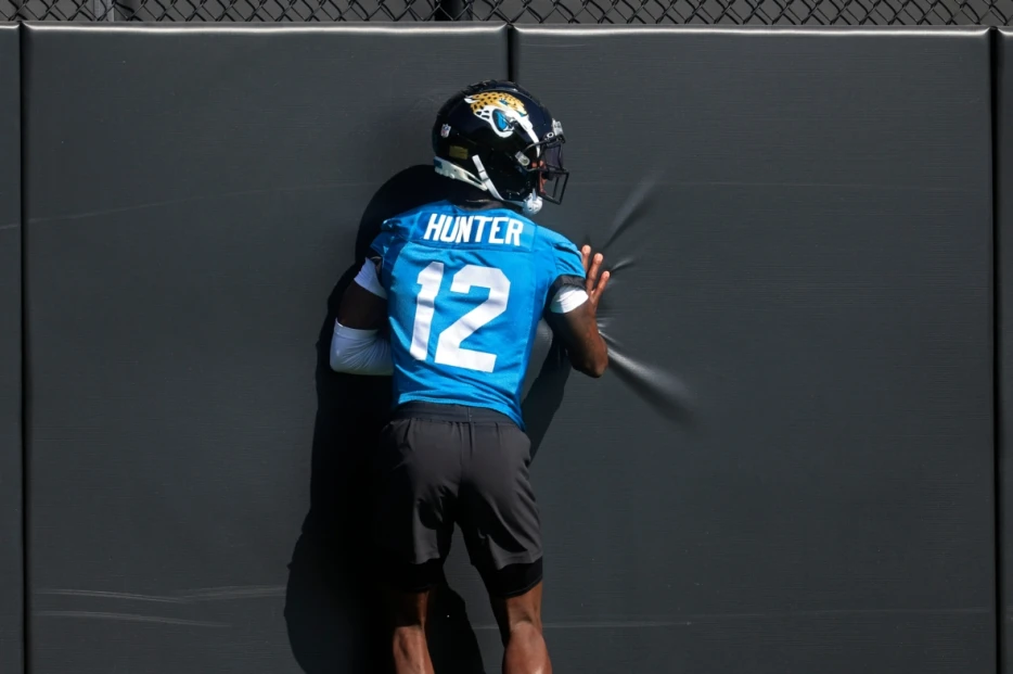 Travis Kelce expects NFL offenses to ‘make Travis Hunter’s day miserable’