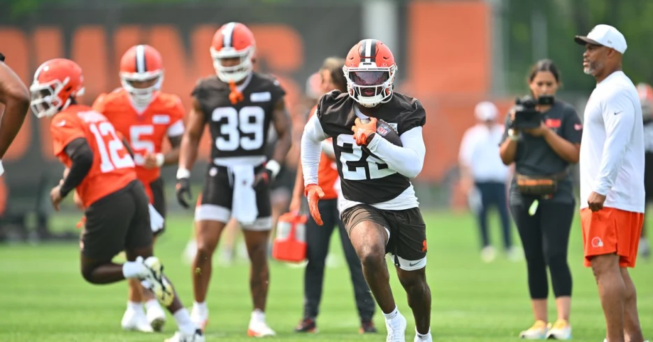 Browns training camp poll results: RB position sees a bit of optimism