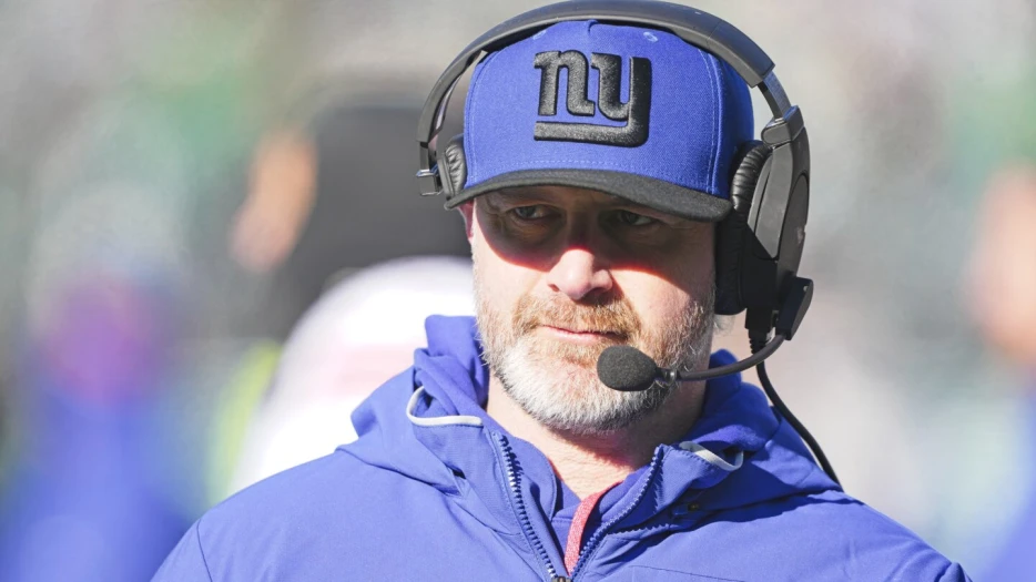 Giants DC Shane Bowen tells his players to &quot;be a damn pirate&quot;